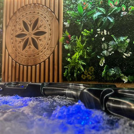 Domek Tatrzanska Zyngierka Z Jacuzzi ซอมบ์ ภายนอก รูปภาพ